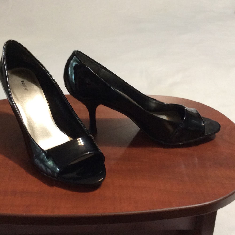 Apt 9 black shoes - Picture 2 of 6